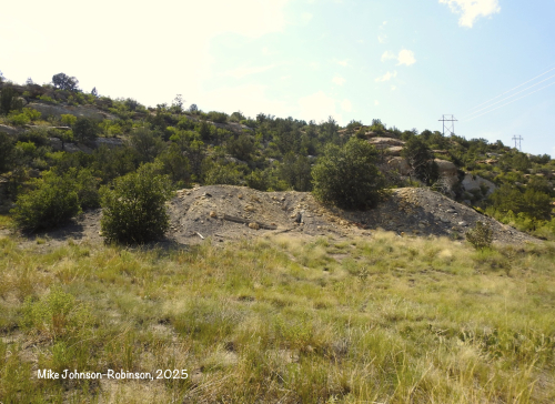 Waste rock and tailing piles 