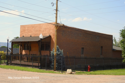 Current image of the Old Store. Now a private residence.