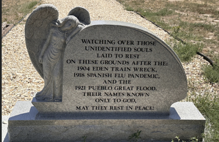 Pueblo: Roselawn Cemetery
